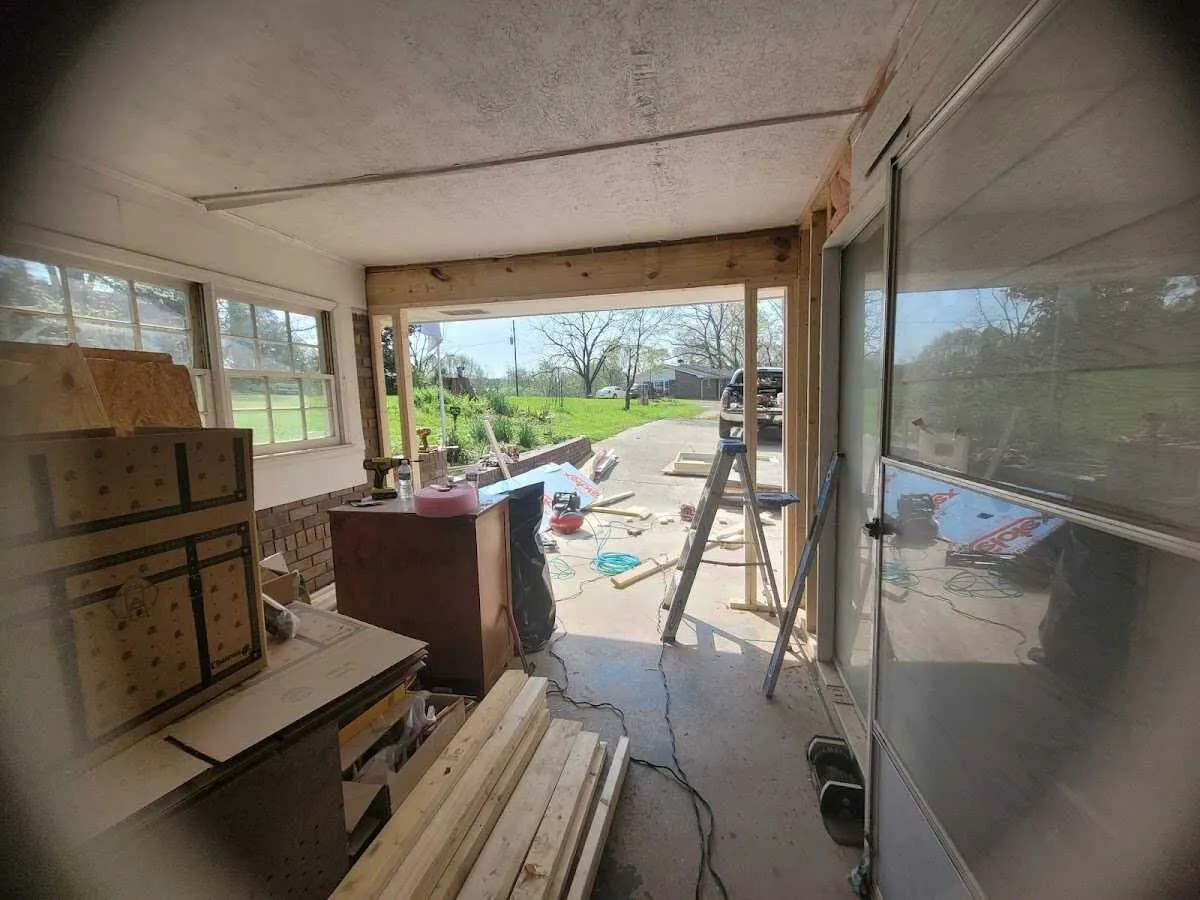 Air movers and dehumidifier for Drying & Dehumidification in East Donegal